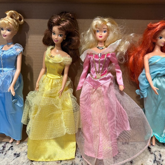 Set of 4 Disney Park Princess Dolls. - Picture 1 of 5